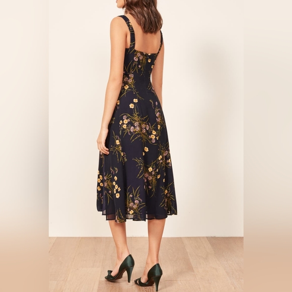 Reformation Peridot Side Slit Midi Dress in Mademoiselle - Size 4 - Picture 3 of 8